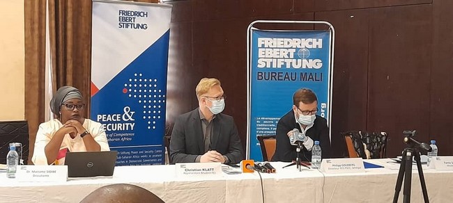 De la réponse militaire au dialogue : Une enquête réalisée par Friedrich Ebert Stiftung