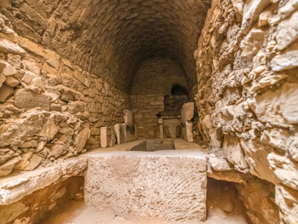 Egypte : Cinq tombes pharaoniques mises au jour à Saqqara