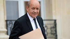 « Atteinte aux biens publics et autres infractions aux dépens de l’État du Mali» : Jean Yves Le Drian et son fils convoqués par le pôle économique de Bamako